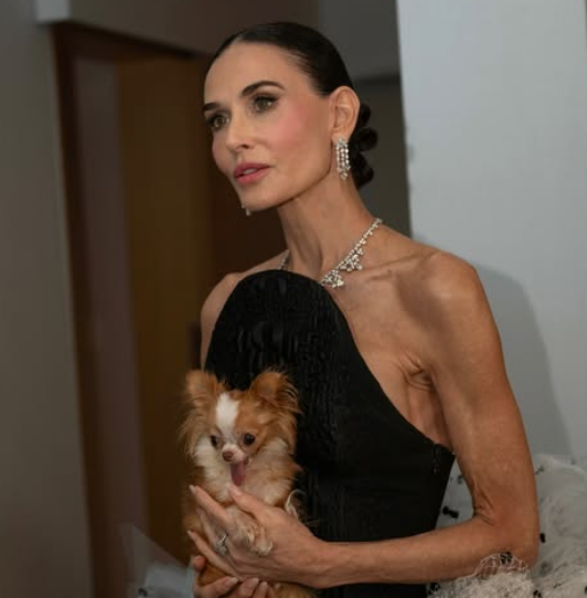 63-річна Демі Мур шокувала прихильників надмірною худорлявістю